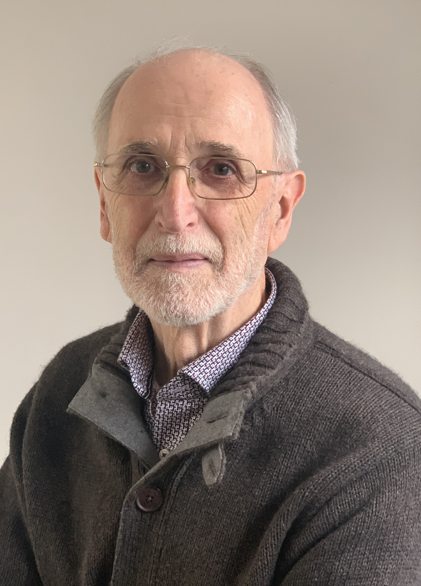 Afbeelding met persoon, person, muur, kostuum

Automatisch gegenereerde beschrijving